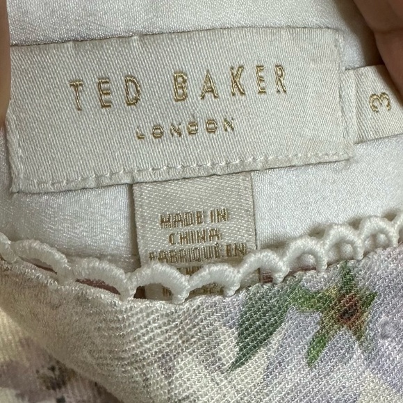 Ted Baker Henliy Vanilla Scallop Trim Linen Shorts Size 3 - Picture 6 of 16